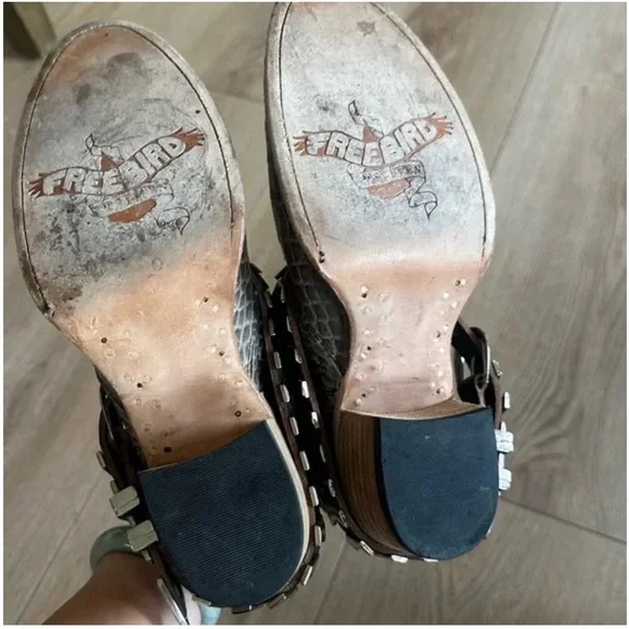 Freebird by Steven Blade Stone Crocodile Pattern Leather Ankle Boots size 8 - Picture 6 of 7